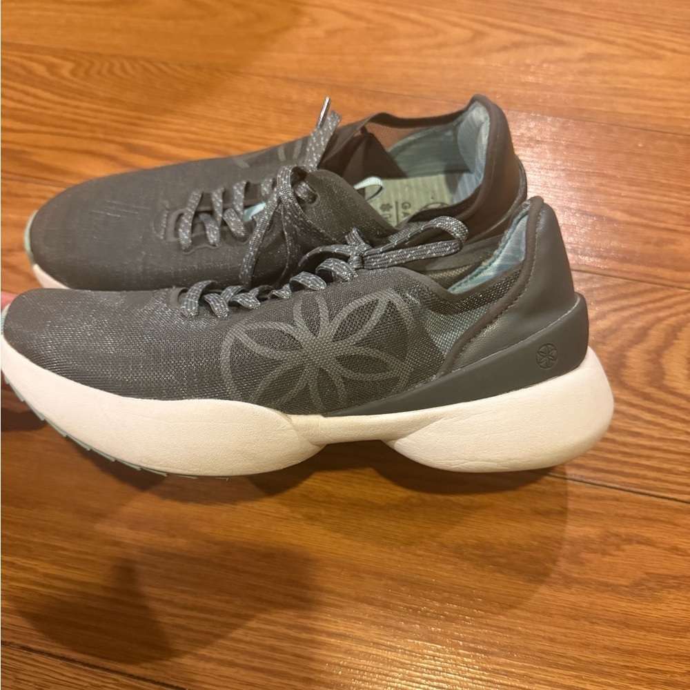 Gaiam Ortholite Sneakers Size 7 Gray Teal Comfort Walking Athletic Shoes - Picture 4 of 6